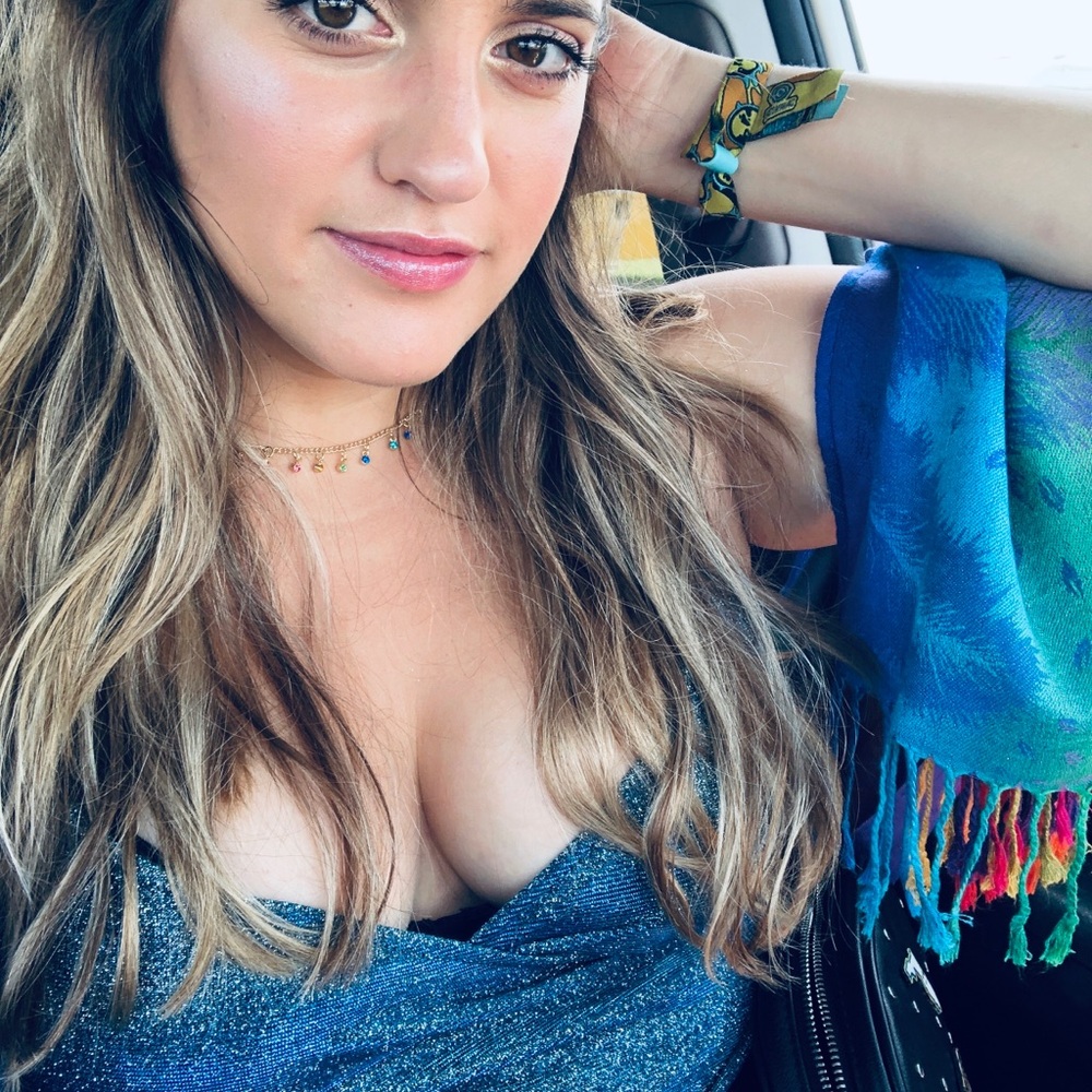 Festival Outfits - Picture 2 of 4